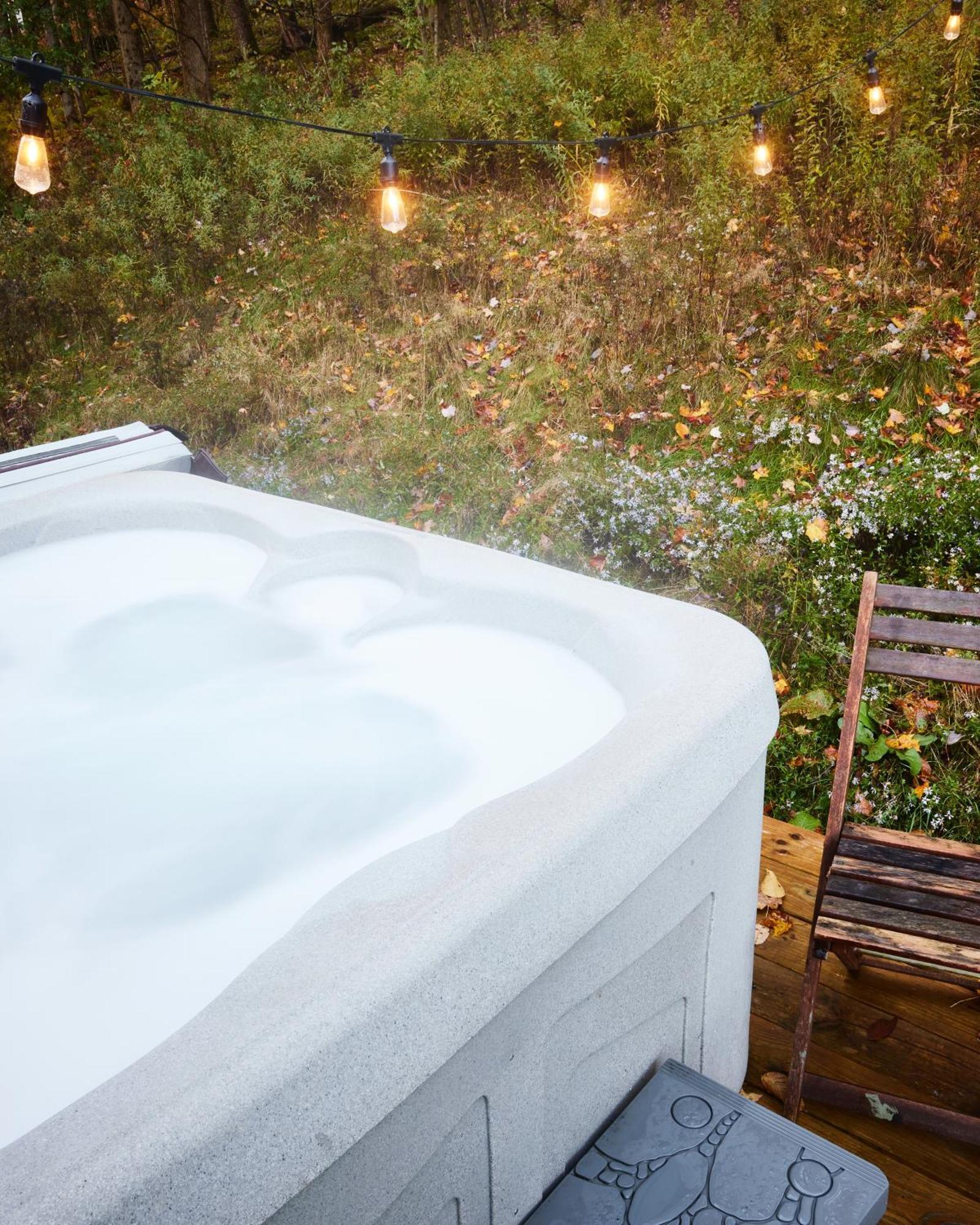Cozy Cottage With Jacuzzi And Fire Pit And Reading Nook! Livingston Manor Eksteriør bilde